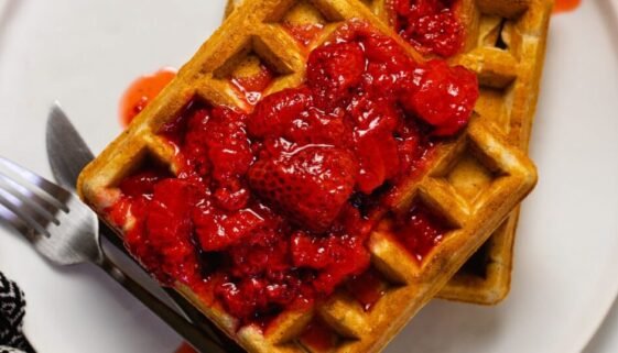FINAL-strawberry-compote-1-5.jpg