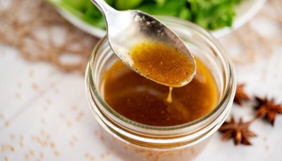 Sweet_Asian_Salad_Dressing.jpg
