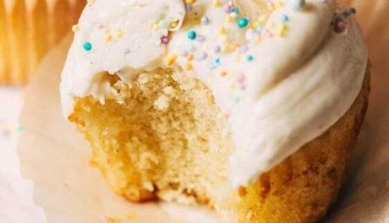 vanilla-cupcake-bite-shot.jpg